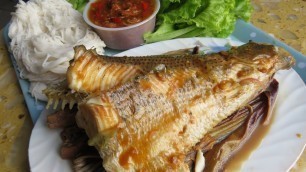 'Cooking Snakehead Fish | Roasted Fish Recipe | Cambodian Food'