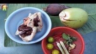 'Khmer food - Roasted Chicken with Banana flowers and Coconut water in Cambodia, Chicken recipe'