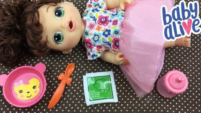 'Feeding Baby Alive Sweet Spoonfuls Green Veggies Doll Food'