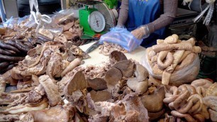 'Amazing scale of sundae, pork intestine wholesale shop [Korean street food]'