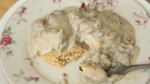 'Vegan White Sausage Gravy Recipe - Southern Vegan Soul Food - Breakfast/Bread'