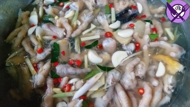 'How to make Chicken\'s feet pickle (ជ្រក់ជើងមាន់) | Khmer Village Food| Cambodian Food'