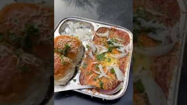 'pav bhaji / indian street food / short video #A2Food #shorts #pavbhaji'