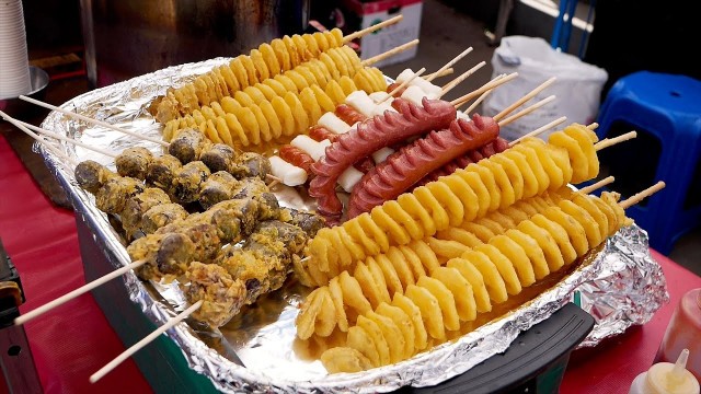 'Tteokboki, Fried Sundae, Beef skewers with rice cake - Korean Street Food'