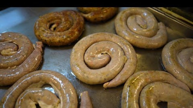 'Korean street food - Sundae Steak Blood Sausage ASMR 볼빨간 신선놀음이 반한 순대스테이크가 있다?  대학로 순대실록 국내최초 순대 스테이크'