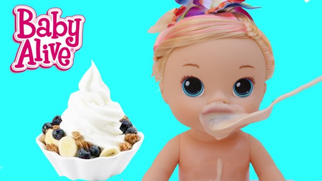 'Baby Alive Eats & Poops! delicious yogurt baby food & Potty Training on the Toilet'