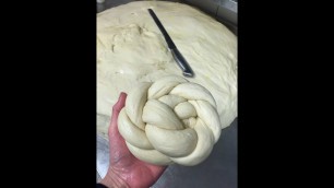 'Soul Food - Fastest Way to Make Round Rosh Hashana Challah'