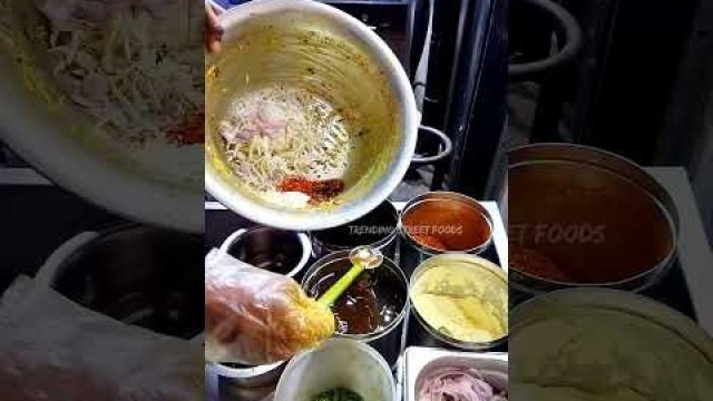 'Burmese Atho Making - Burmese Food in Chennai #shorts #burma #atho #chennai'