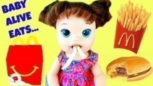 'Baby Alive Eats a MCDONALD\'S HAPPY MEAL'