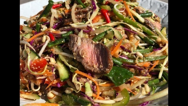 'Khmer Food -Grilled Beef Salad with Tamarind Sauce ភ្លាសាច់គោអាំង'